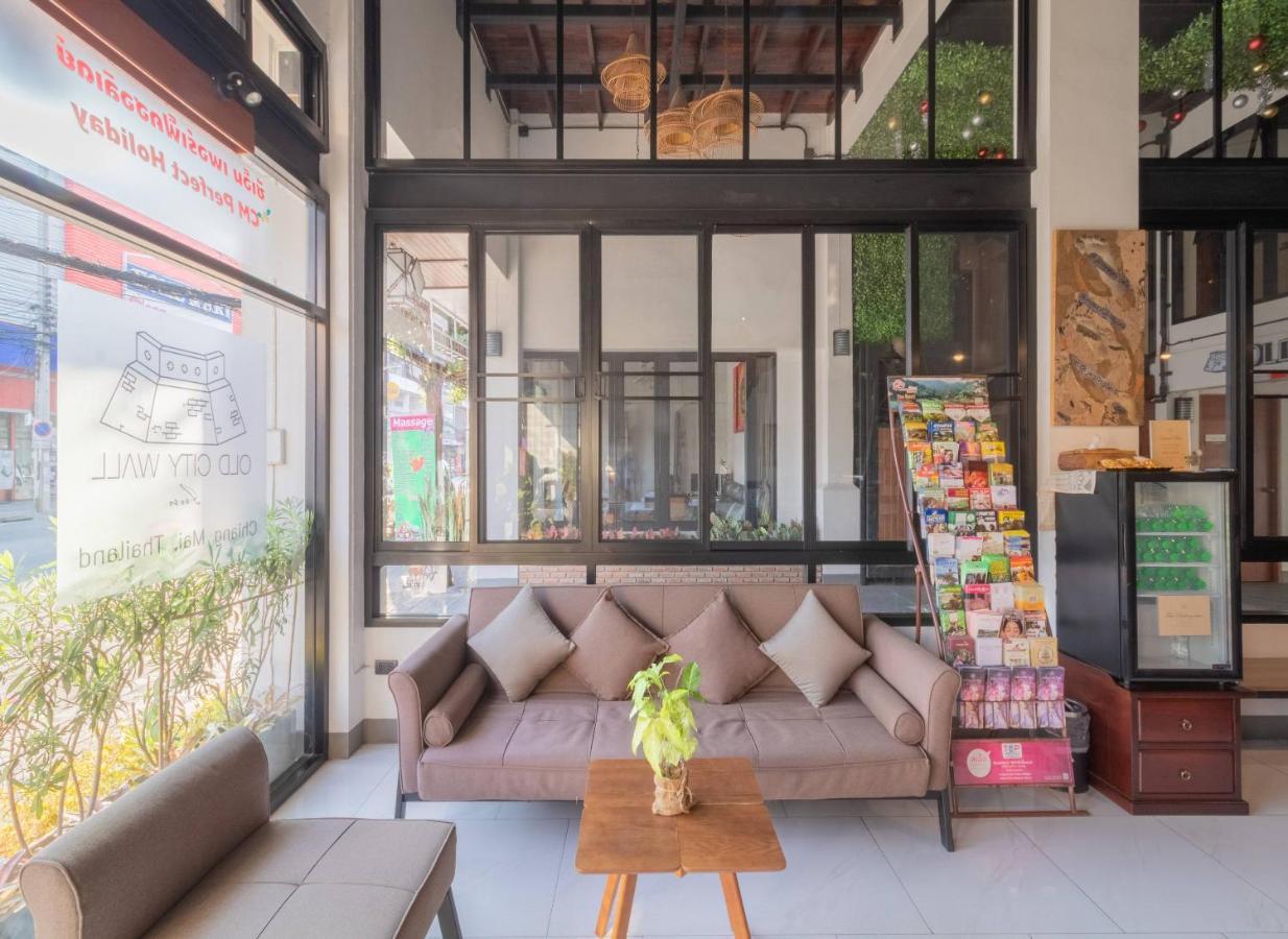 The Old City Wall Inn Chiang Mai Eksteriør billede